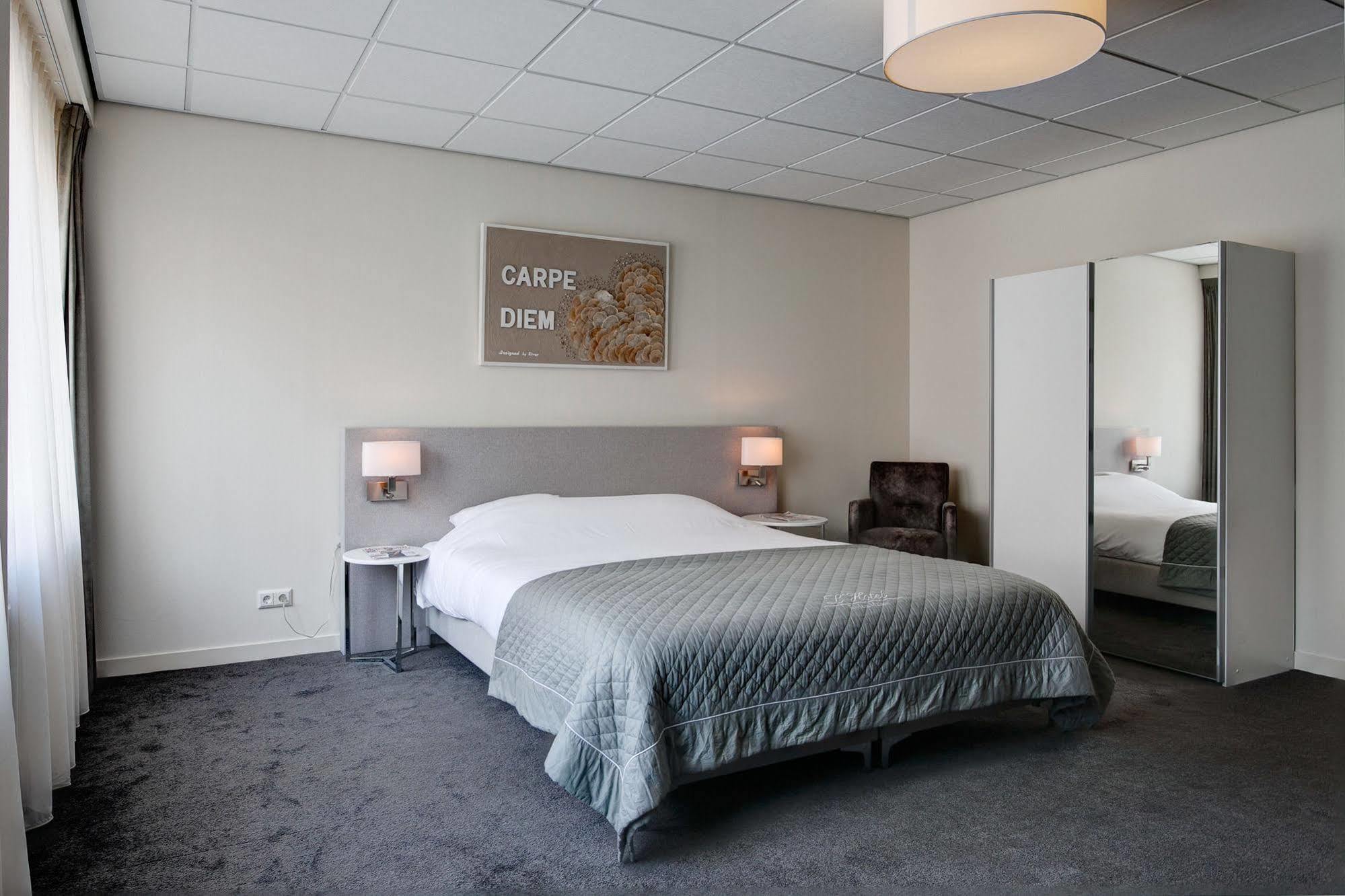 Hotel Het Raedthuys Sint-Maartensdijk Eksteriør bilde